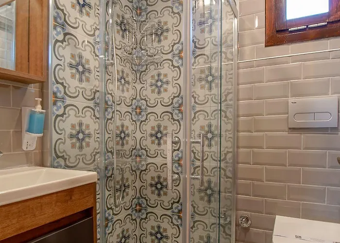 Cuhadar Ahsap Evleri Palamutbuku