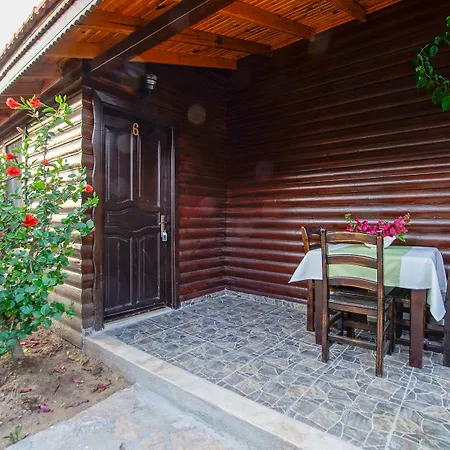 Ξενοδοχείο Cuhadar Ahsap Evleri
