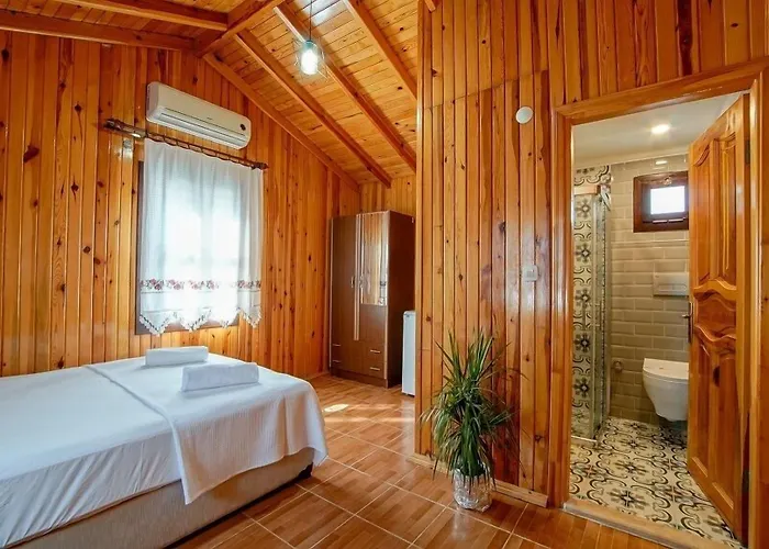 Cuhadar Ahsap Evleri 호텔 팔라무트부쿠