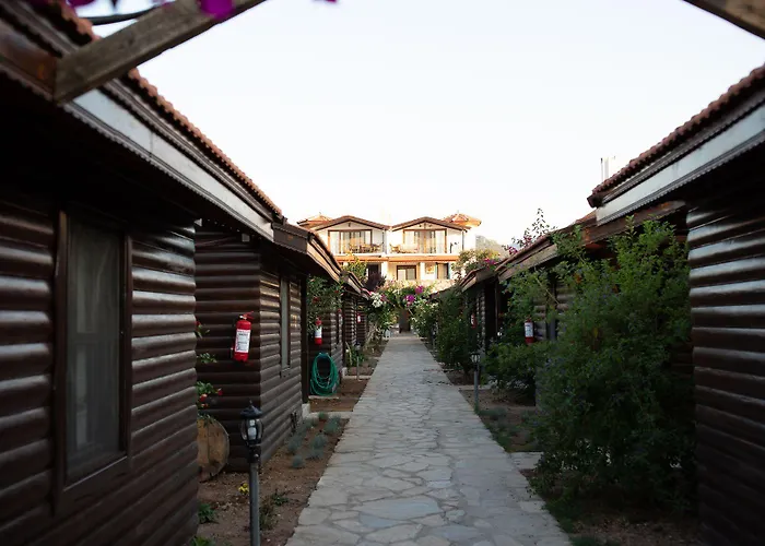 호텔 Cuhadar Ahsap Evleri